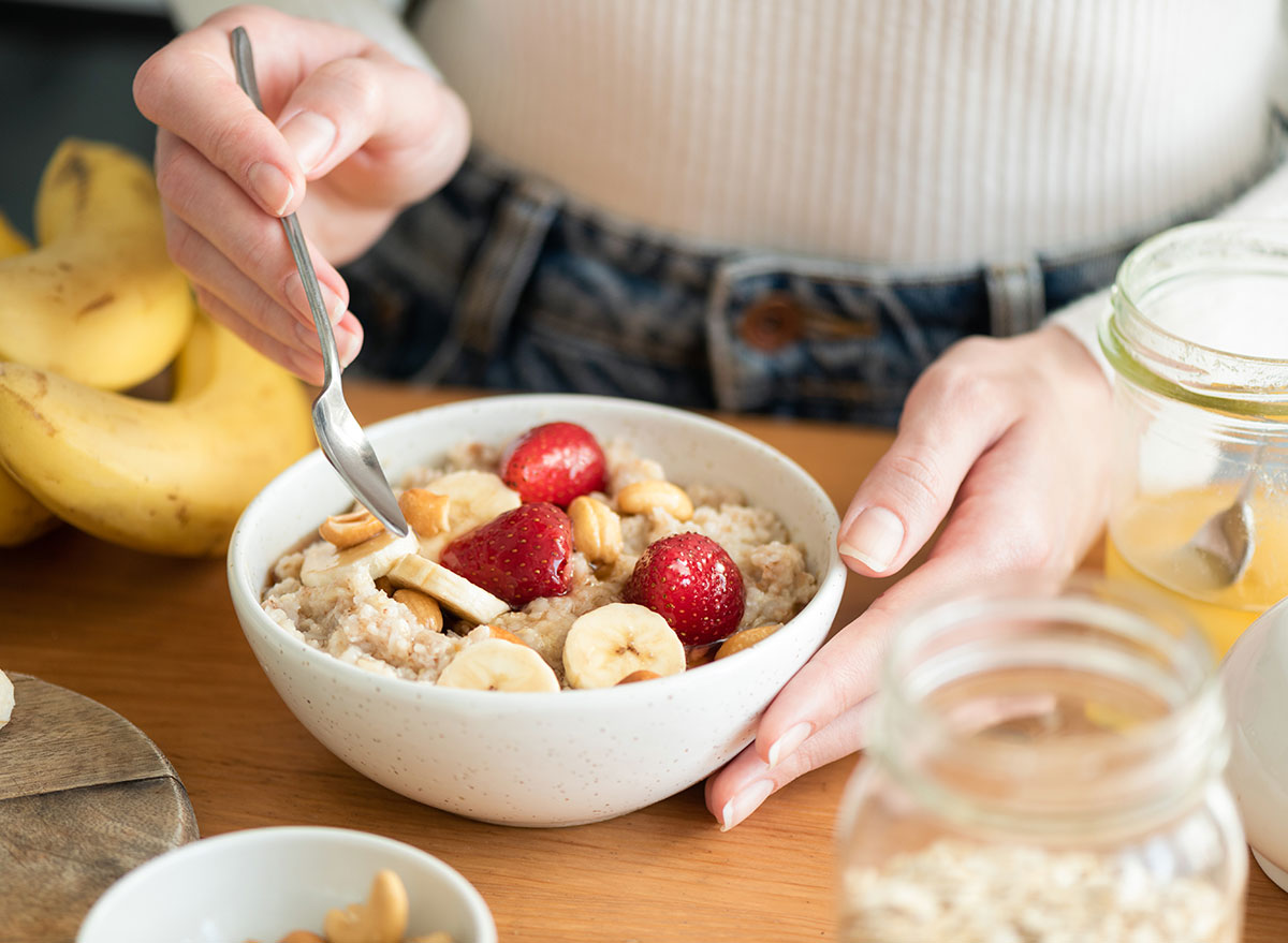 The 1 Best Oatmeal to Eat to Lower Cholesterol, Says Dietitian — Eat