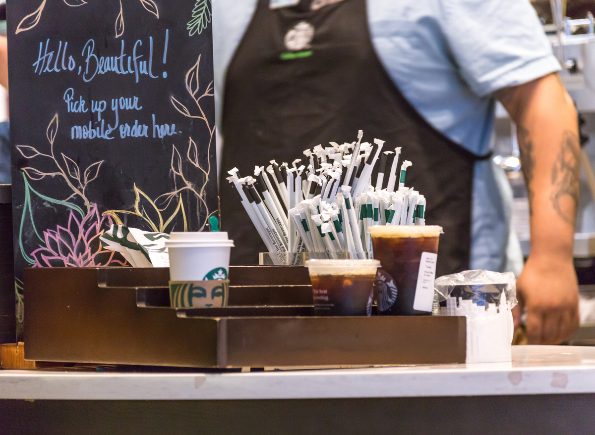 Starbucks mobile order pickup