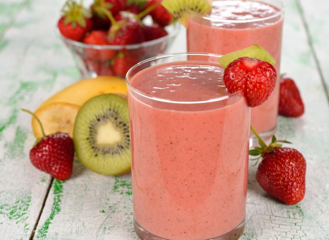 strawberry kiwi smoothies