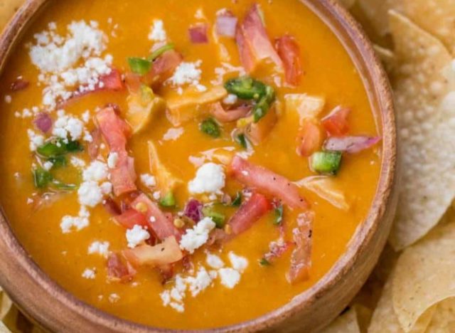 Copycat Chili's Chicken Enchilada Soup