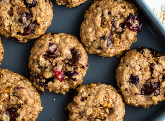 Healthy Copycat Oatmeal Cookies