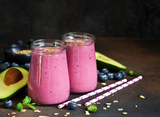 avocado blueberry smoothie