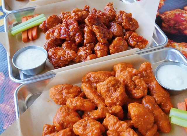 Boneless wings BWW