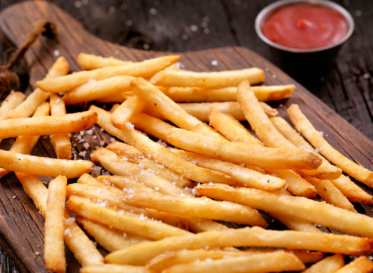 french fries with salt