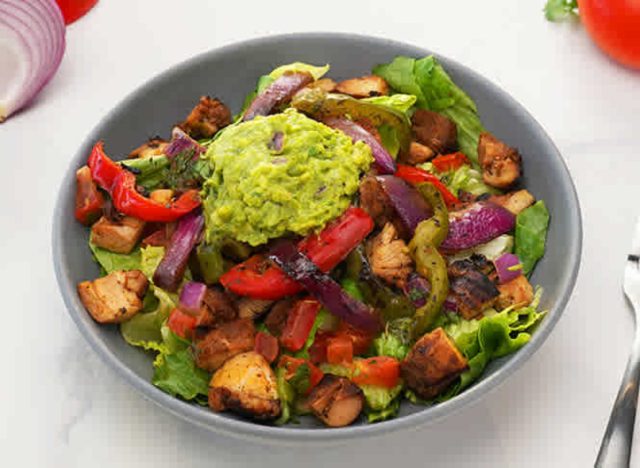 qdoba paleo chicken salad