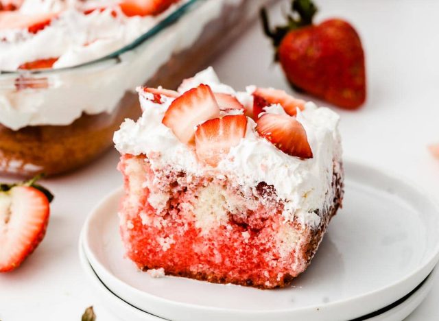 strawberry poke cake