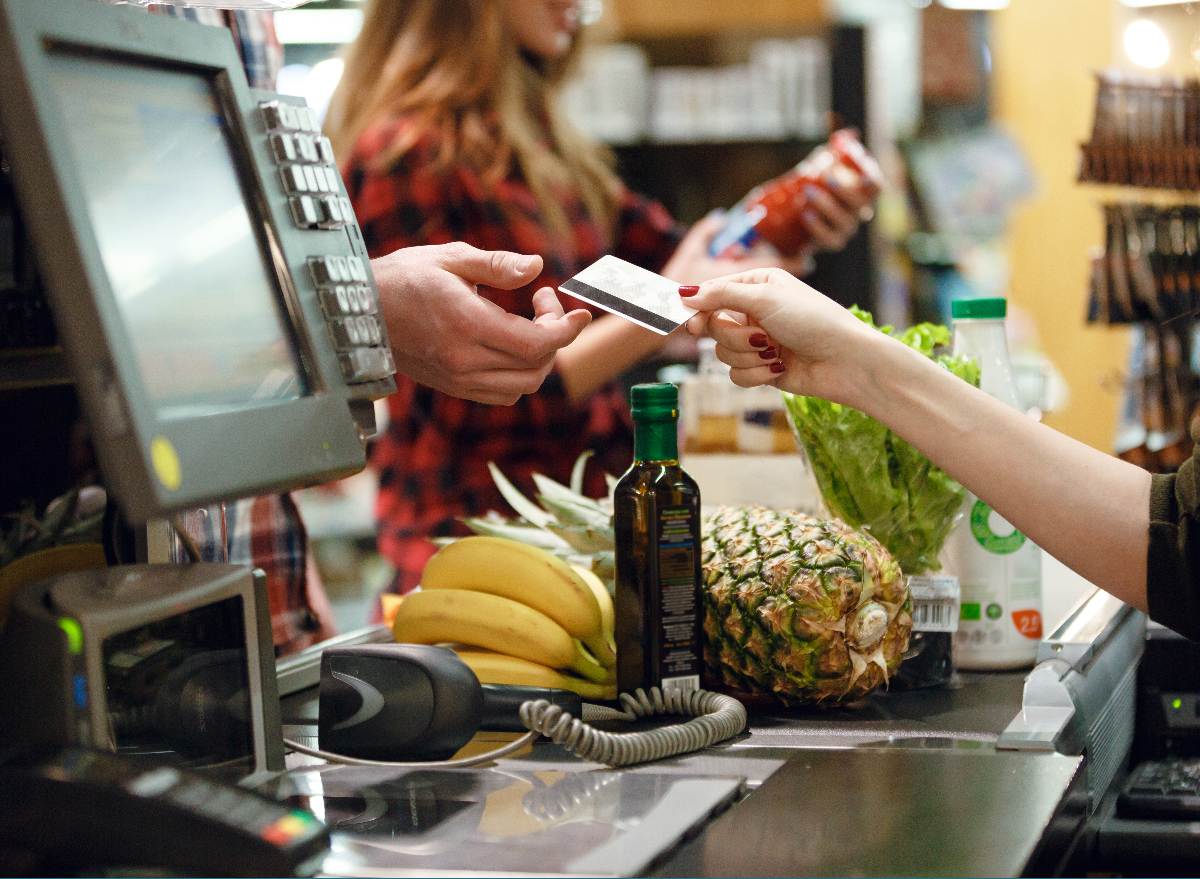 Grocery cashier