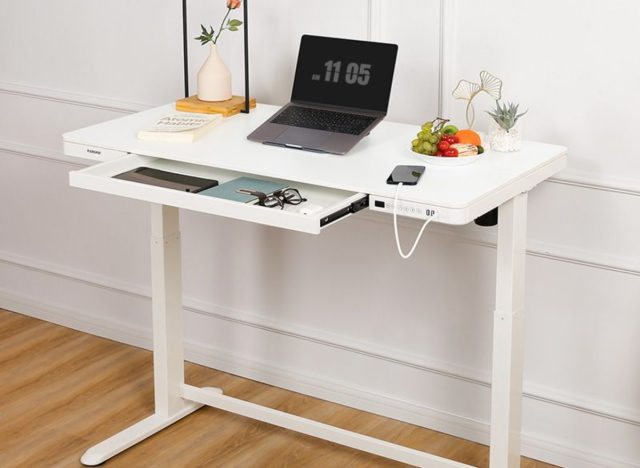 FlexiSpot white standing desk