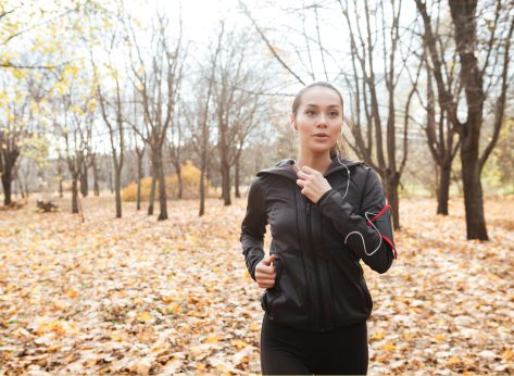 Here's Exactly How To Start Your "Plogging" Workout Journey