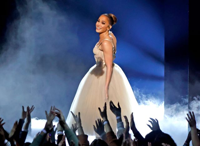 jennifer lopez performing at American Music Awards