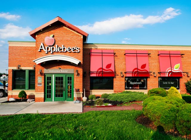 applebee's exterior