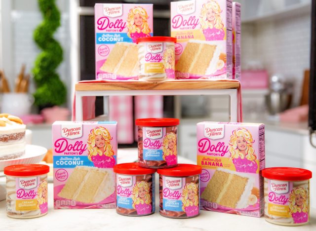 dolly parton cake mix and frosting