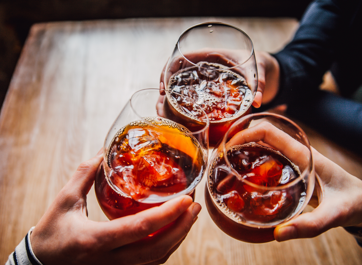 friends drinking cocktails