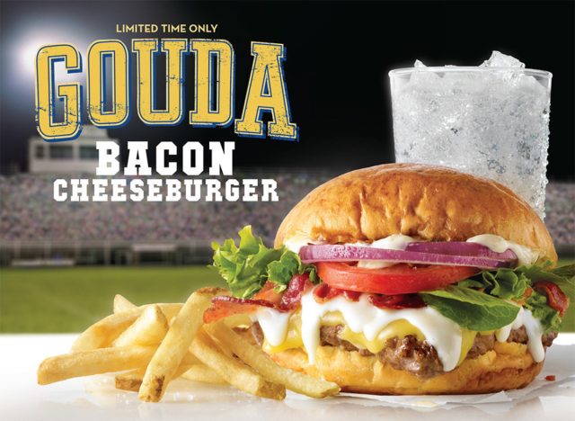 wendy's gouda bacon cheeseburger