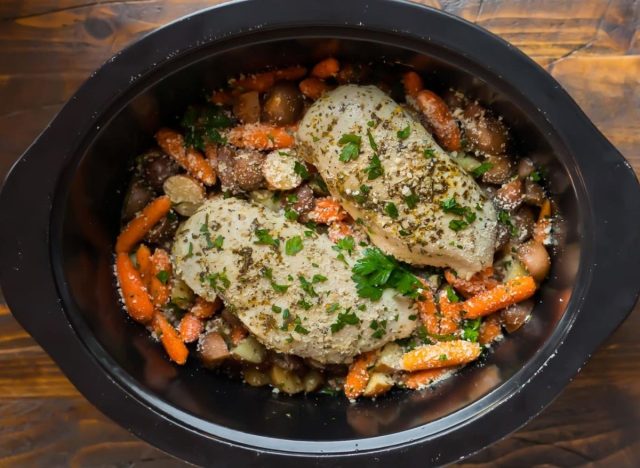 Crockpot Chicken and Potatoes with Carrots