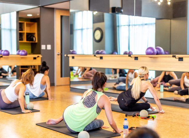 workout class floor exercise