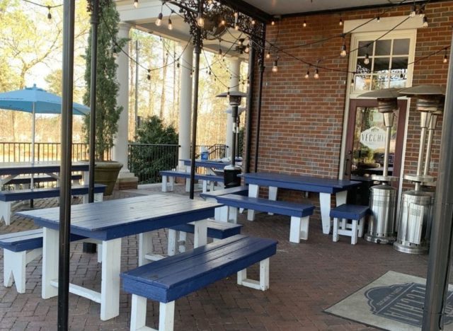 alabama outdoor seating