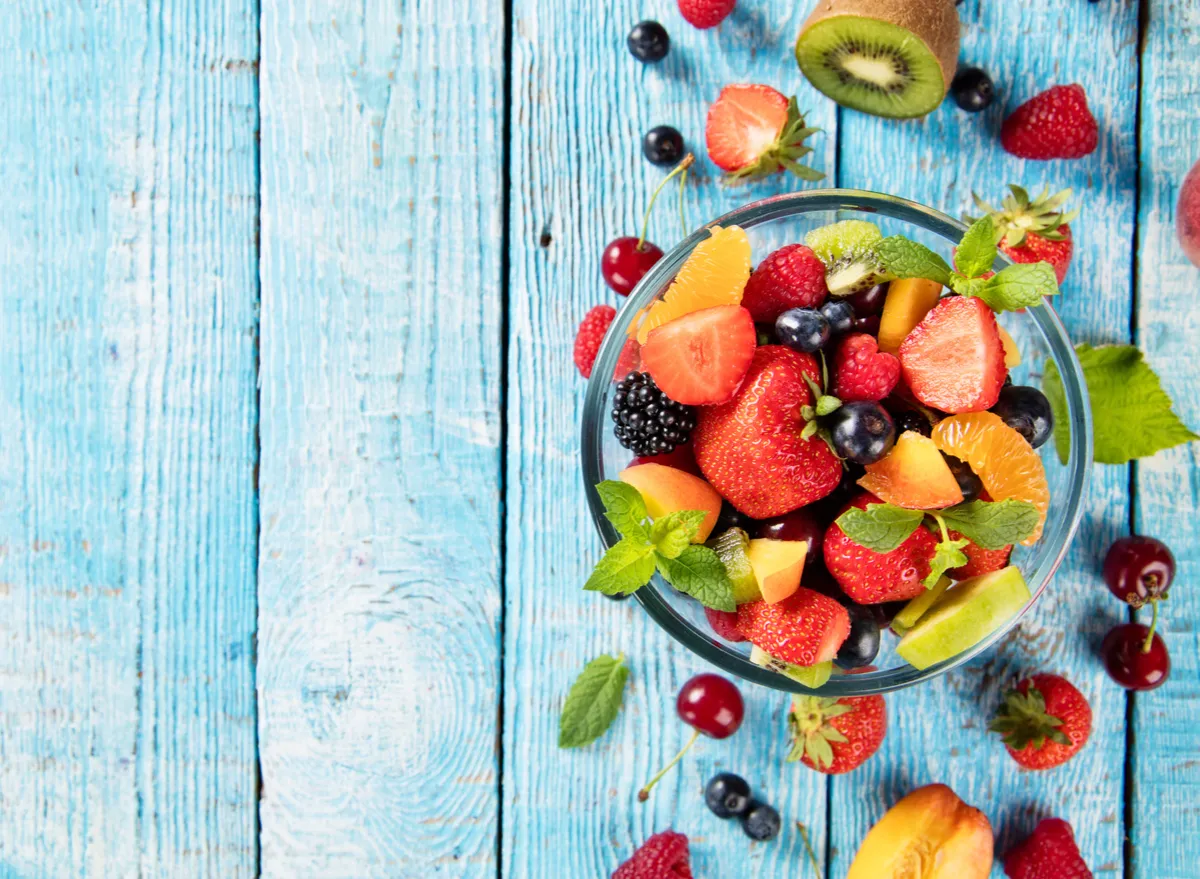 the-best-fruits-to-help-lower-blood-sugar-says-nutritionist-eat-this
