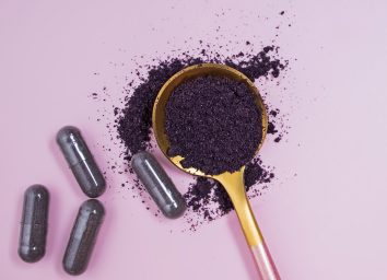 maqui berry powder and supplements