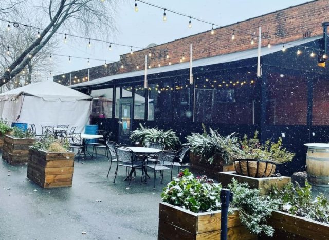 ohio outdoor seating