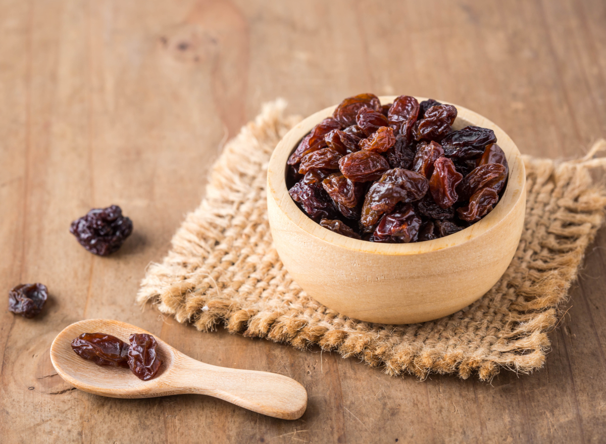 Are Raisins Healthy? 8 Benefits & Side Effects