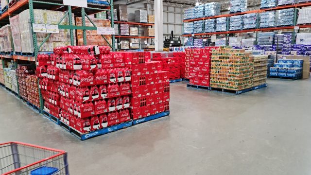 Does Costco Sell Bags Of Ice In 2022? (Price, Locations + More)
