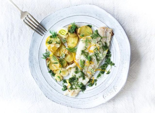 Dover sole with lemon, dill and leeks