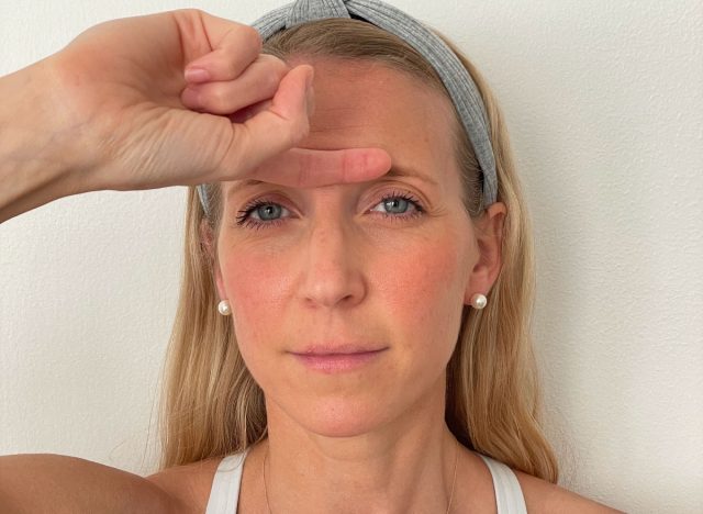 diminish 11 lines face yoga exercise