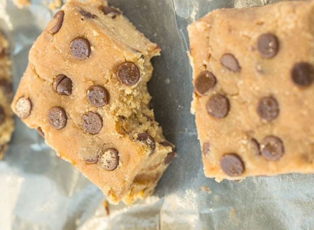 No Bake Banana Bread Blondie