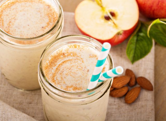 apple cinnamon smoothie