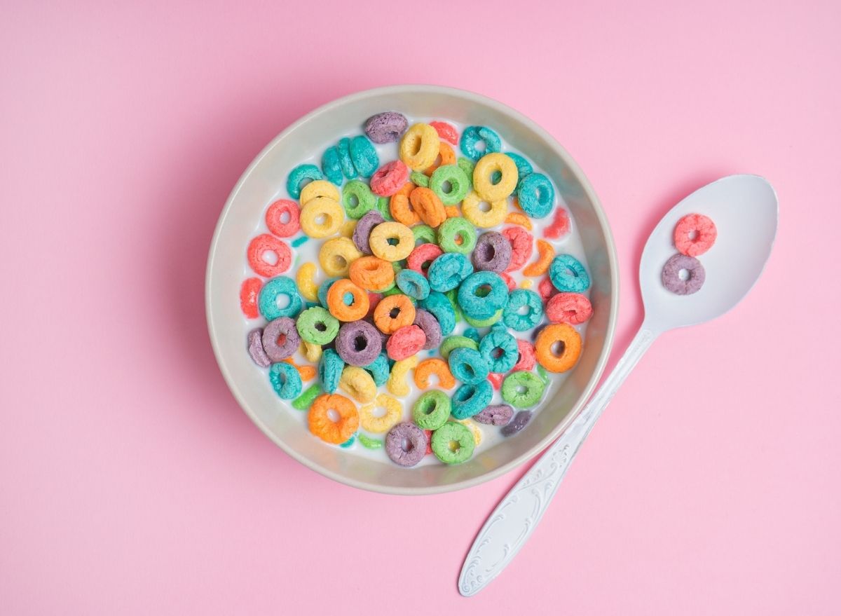 Is Cereal Healthy? 8 Side Effects of Eating It Every Day