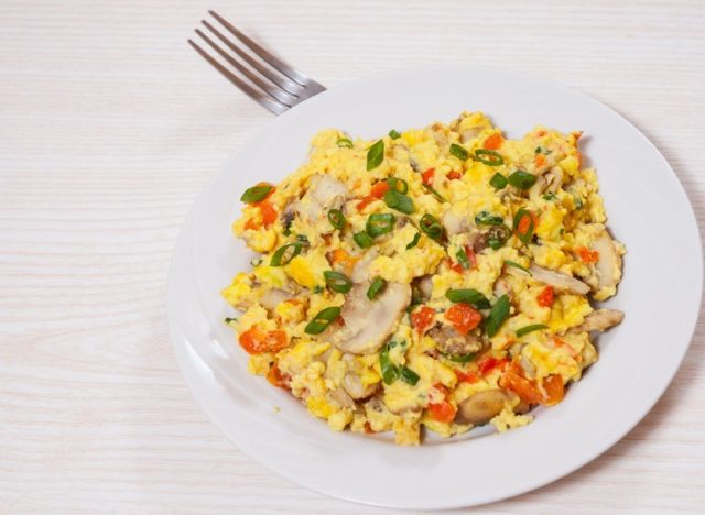 Eggs vegetable scramble