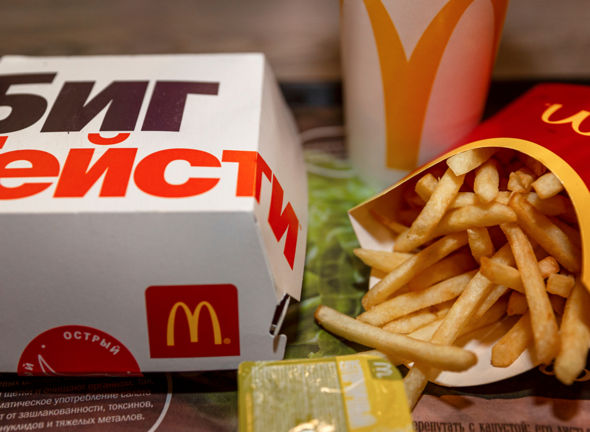 Copycats of McDonald’s and Other FastFood Chains Are Popping Up Here