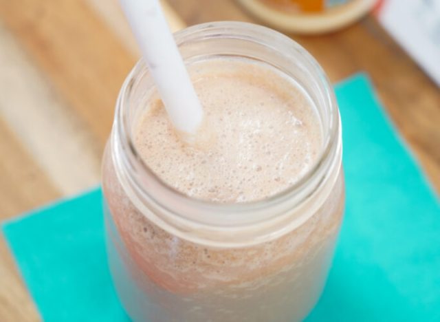 stirlist chocolate peanut butter kefir smoothie