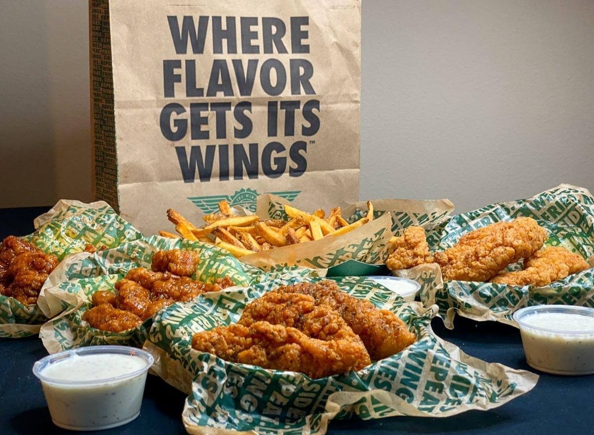 The One Chicken Wing Chain That Chefs Actually Rave About