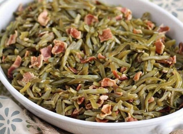 Crock pot green beans with bacon