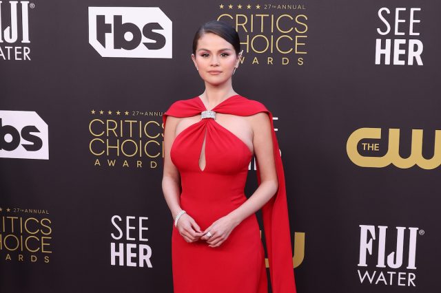 Selena Gomez's Workout Routine From TikTok Is A Full Body Burn