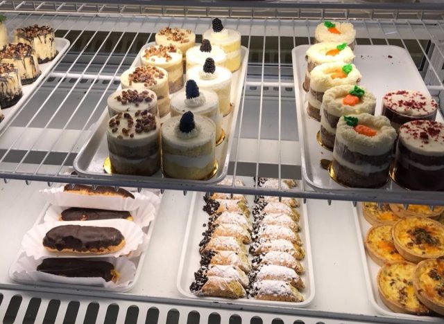 MISSISSIPPI French Kiss Pastries in Ocean Springs