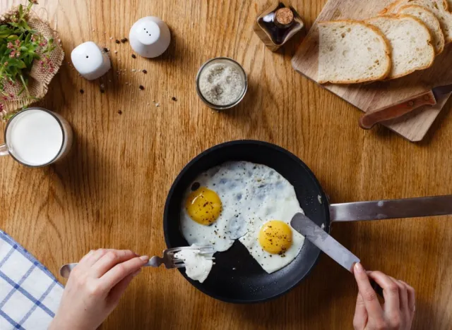 Eier und Frühstückstoast