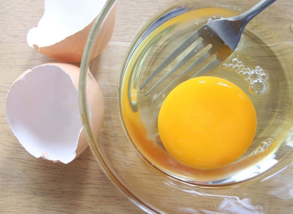 How To Bring Eggs to Room Temperature Quickly With This Trick