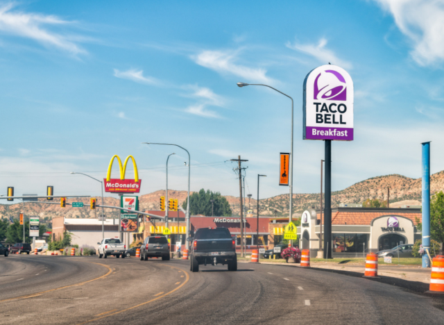 The Only Two Major National Fast-Food Chains That Are Still Lagging In Sales