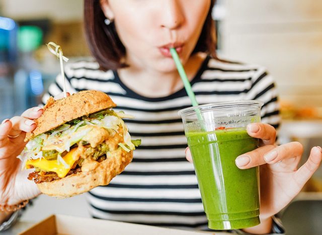The #1 Best Fast-Food Smoothie for Abdominal Fat Loss, Says Dietitian