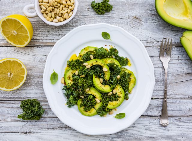 kale and avocado salad