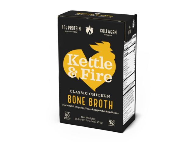 Kettle and fire of chicken bone broth
