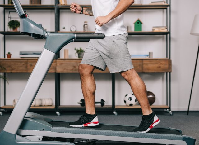 man doing incline treadmill workout