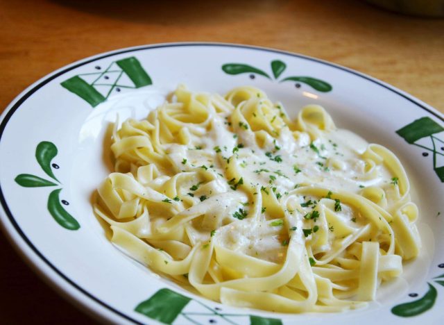 olive garden fettuccine alfredo