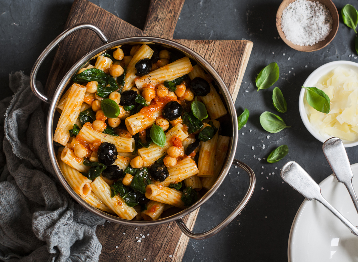 6 Best Pasta Combinations for Weight Loss, Says Dietitian — Eat This
