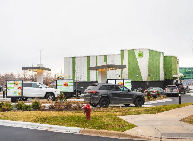 shake shack first-ever drive-thru in maple grove, minnesota