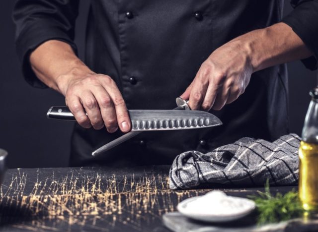 sharpen cooking knives