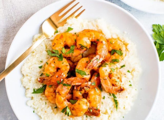 shrimp and cauliflower grits